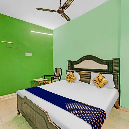 Spot On 81122 Saket Honest Hotel Ayodhya Esterno foto