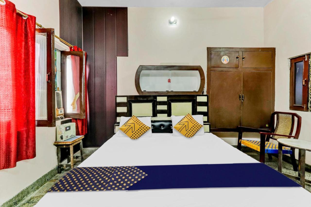 Spot On 81122 Saket Honest Hotel Ayodhya Esterno foto